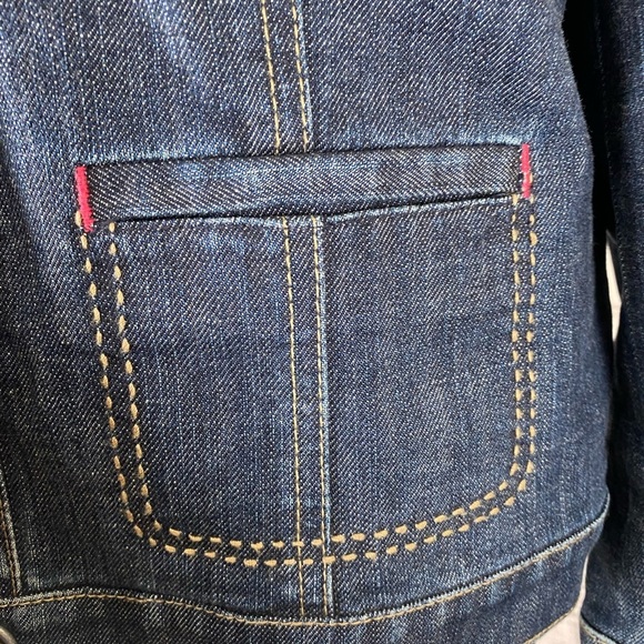 Elie Tahari Denim Jean Jacket size Medium w/ Silk Lining EUC - Picture 4 of 12